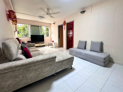 For Sale - 440 Hougang Avenue 8