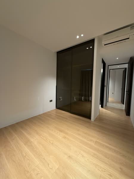 The Reef at King's Dock, 2 Harbourfront Avenue, 3 Bedrooms, 1,216 sqft, Condominium For Rent, by Iris Lee, 60212724 - Master Bedroom - PropertyGuru.com.sg