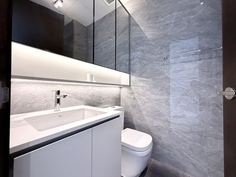 Junior Master Bathroom