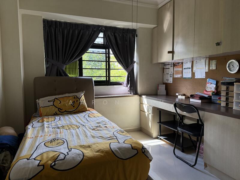 For Sale - 221B Bedok Central