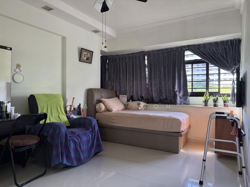 For Sale - 221B Bedok Central