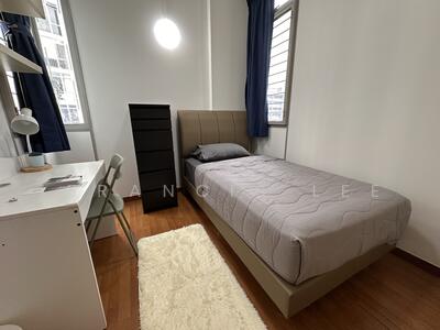 For Rent - The Lakeshore