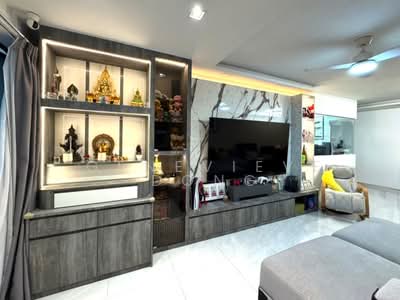 For Sale - 415 Hougang Avenue 10