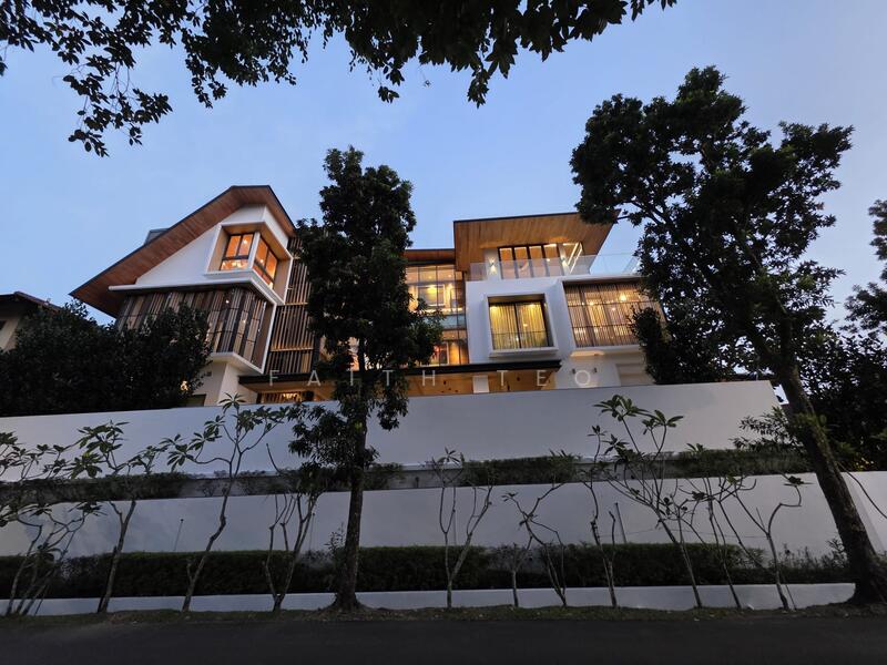 D11 Berrima/Bahasa/Camborne/Trevose Bungalow near Botanics garden with unblocked view. Detached House For Sale at S$ 21,800,000 | PropertyGuru Singapore
