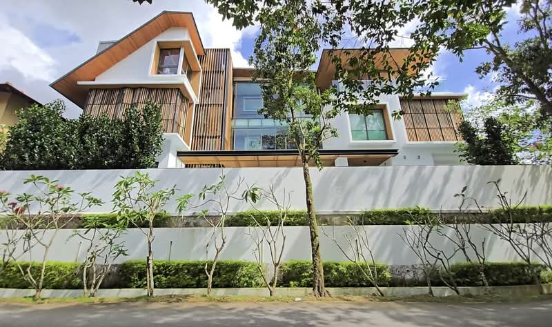 D11 Berrima/Bahasa/Camborne/Trevose Bungalow near Botanics garden with unblocked view. Detached House For Sale at S$ 21,800,000 | PropertyGuru Singapore - Elevated Corner plot