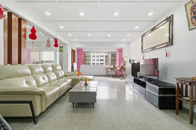 For Sale - 328 Tampines Street 32