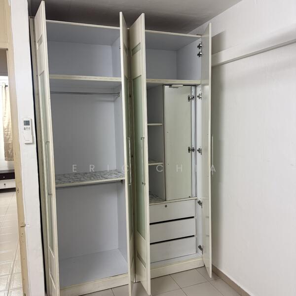 For Rent - 206 Serangoon Central