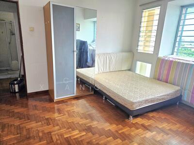 For Rent - Lakepoint Condo