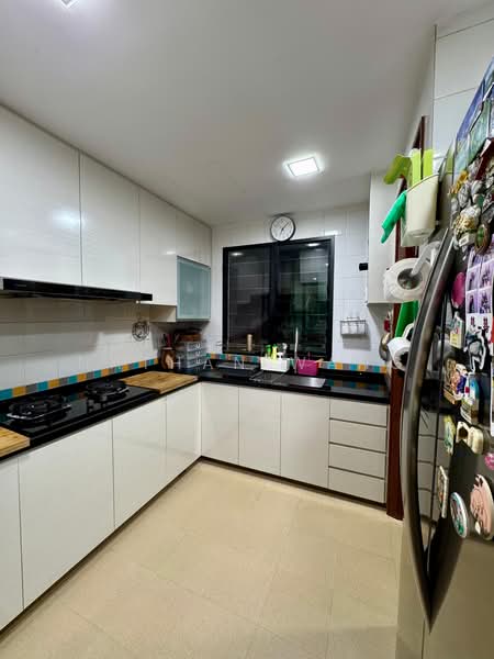 Woodsvale, 1 Woodlands Drive 72, 3 Bedrooms, 1,292 sqft, Condominium For Rent, by Nathan Wang, 60213404 - Kitchen - PropertyGuru.com.sg