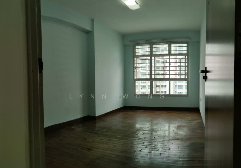 175A Yung Kuang Road HDB Flat For Sale at S$ 738,000 | PropertyGuru Singapore - Spacious bedroom 3