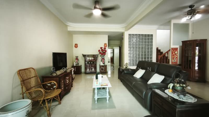 Tai Keng Gardens, Tai Keng Gardens, 5 Bedrooms, 2,000 sqft, Terraced House For Rent, by Goh Dorelyn, 60213482 - Living Room - PropertyGuru.com.sg