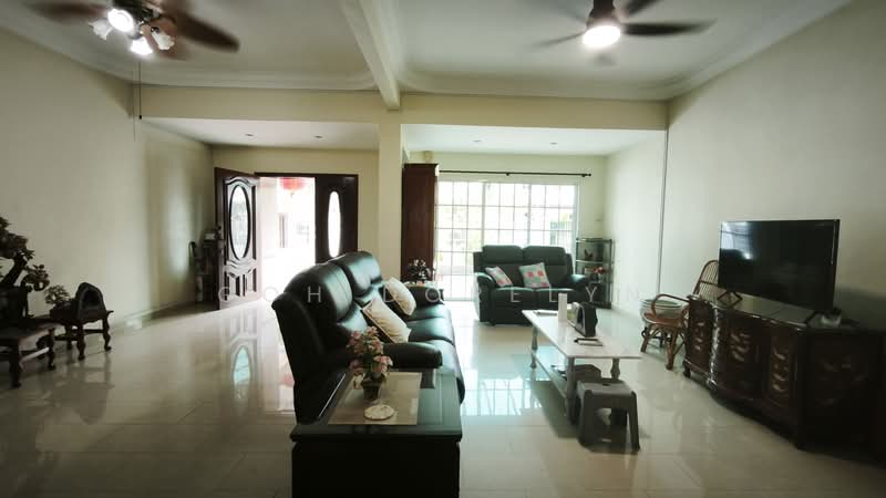 Tai Keng Gardens, Tai Keng Gardens, 5 Bedrooms, 2,000 sqft, Terraced House For Rent, by Goh Dorelyn, 60213482 - Living Room - PropertyGuru.com.sg