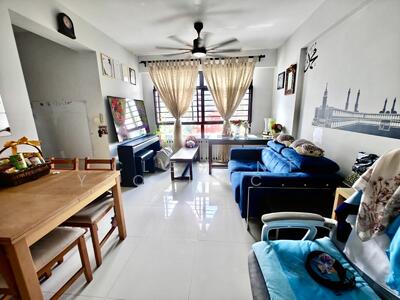 For Sale - 63 Greentops @ Sims Place