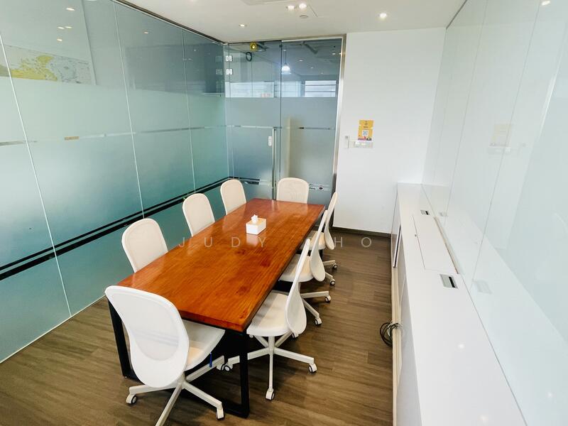 The Central, 8 Eu Tong Sen Street, 872 sqft, Office For Sale, by Judy Cho, 60213658 - CommercialGuru.com.sg