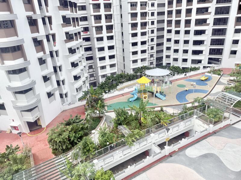 For Sale - 588A Montreal Drive