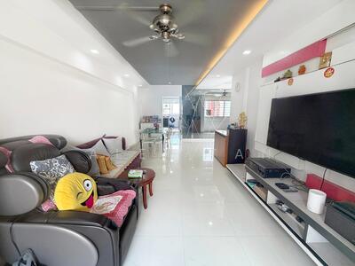 For Sale - 854 Tampines Street 82