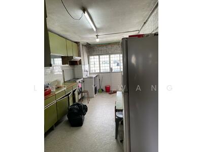 For Sale - 212 Ang Mo Kio Avenue 3