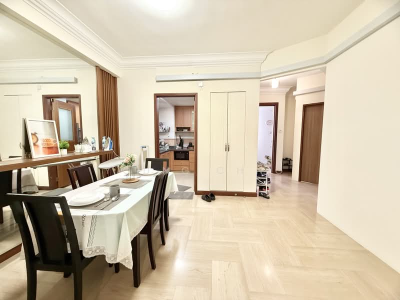 East Meadows, 30 Tanah Merah Kechil Road, Room Rental, 108 sqft, Condominium For Rent, by Young Chng, 60213785 - Dining Room - PropertyGuru.com.sg