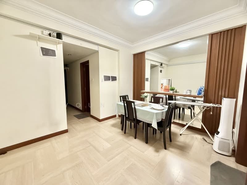 East Meadows, 30 Tanah Merah Kechil Road, Room Rental, 108 sqft, Condominium For Rent, by Young Chng, 60213785 - Dining Room - PropertyGuru.com.sg