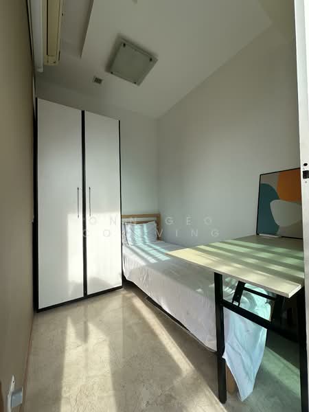 Ris Grandeur, 25 Elias Road, Room Rental, 130 sqft, Condominium For Rent, by David, 60213788 - Bedroom - PropertyGuru.com.sg
