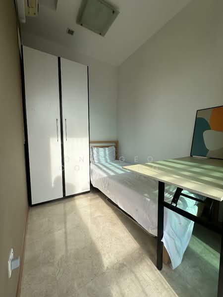 Ris Grandeur, 25 Elias Road, Room Rental, 130 sqft, Condominium For Rent, by David, 60213788 - Bedroom - PropertyGuru.com.sg