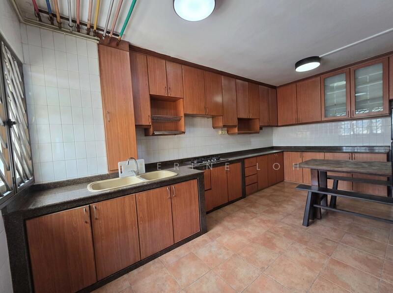 276 Bangkit Road HDB Flat For Sale at S$ 880,000 | PropertyGuru Singapore - Kitchen