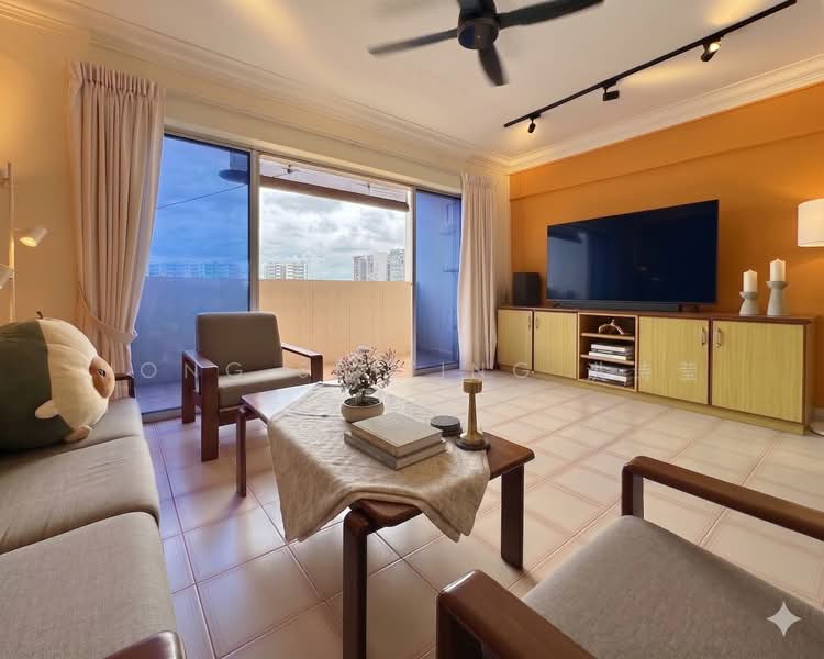 317 Serangoon Avenue 2, 317 Serangoon Avenue 2, 3 Bedrooms, 1,625 sqft, HDB Flat For Sale, by Hong Shiying 洪诗莹, 60213796 - Living Room - PropertyGuru.com.sg