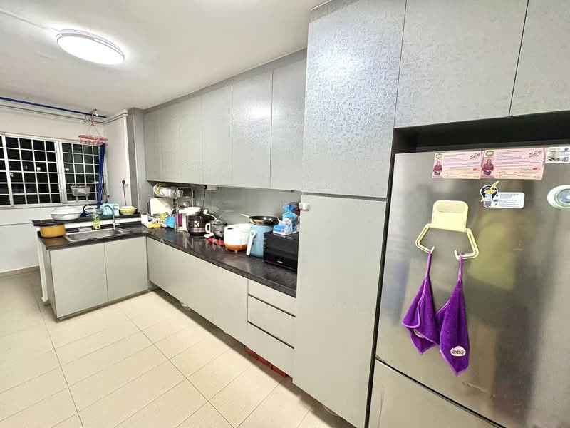 502 Ang Mo Kio Avenue 5, 502 Ang Mo Kio Avenue 5, 2 Bedrooms, 883 sqft, HDB Flat For Sale, by Annie Chen, 60213808 - Kitchen - PropertyGuru.com.sg
