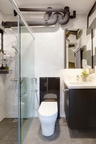Master bathroom 