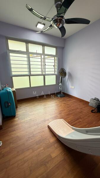 217C Compassvale Drive HDB Flat For Sale at S$ 800,000 | PropertyGuru Singapore - Bedroom