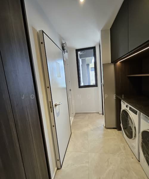 Tembusu Grand, 96 Jalan Tembusu, 5 Bedrooms, 2,691 sqft, Condominium For Sale, by Joy Wang Pei Pei, 60214103 - Entrance - PropertyGuru.com.sg