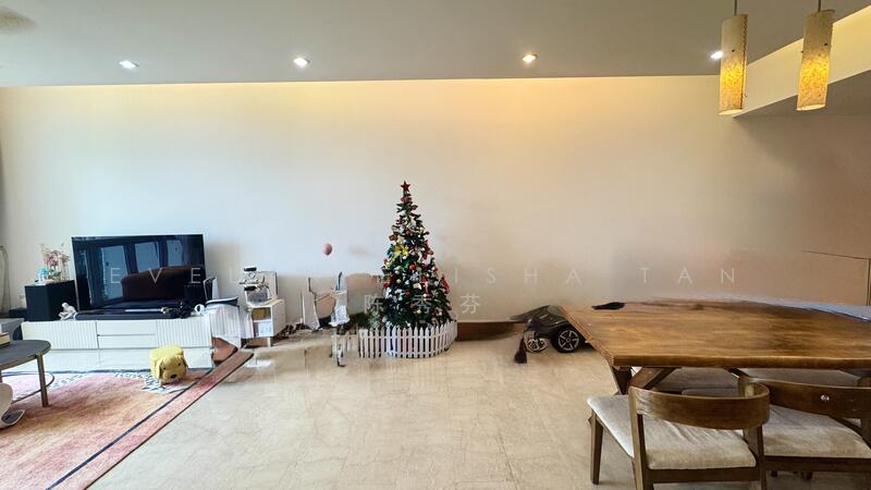 Spacious Living Room