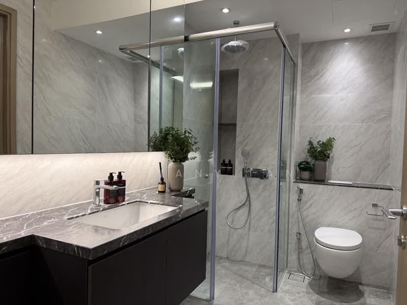 Shrewbury Road, , 5 Bedrooms, 6,064 sqft, Terraced House For Sale, by Sugiany Tan, 60214228 - Bathroom - PropertyGuru.com.sg