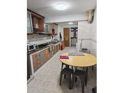 For Sale - 154 Mei Ling Street