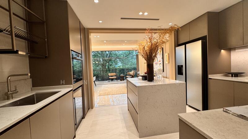 Fully Fitted Kitchen