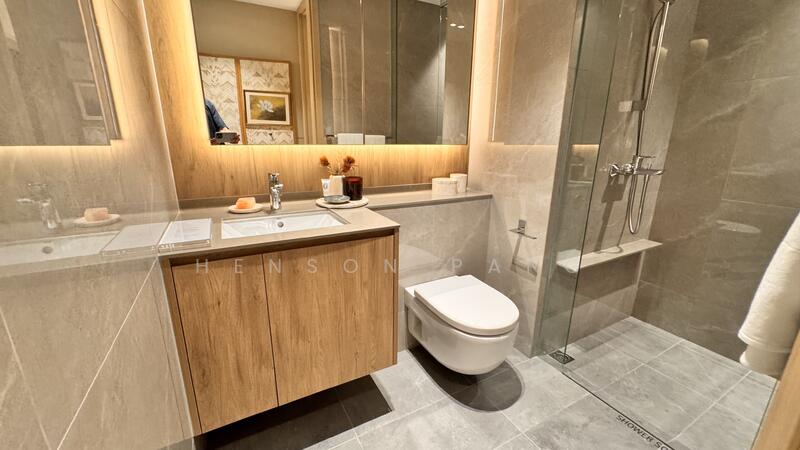 Junior Master Bathroom