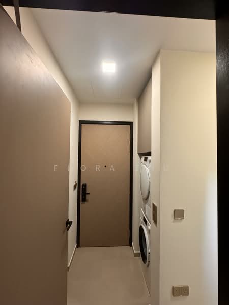 Perfect Ten, 323 Bukit Timah Road, 3 Bedrooms, 1,227 sqft, Condominium For Rent, by Flora Zhu, 60214384 - Entrance - PropertyGuru.com.sg