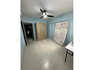 For Rent - 220 Ang Mo Kio Avenue 1