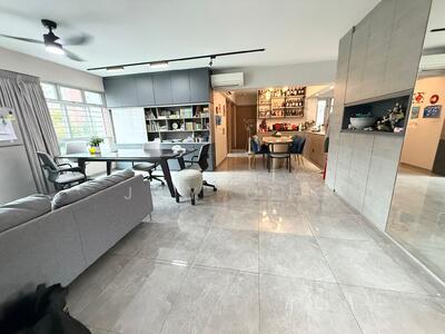 For Sale - 439B Bukit Batok West Avenue 8