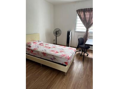 For Rent - 852 Tampines Street 82