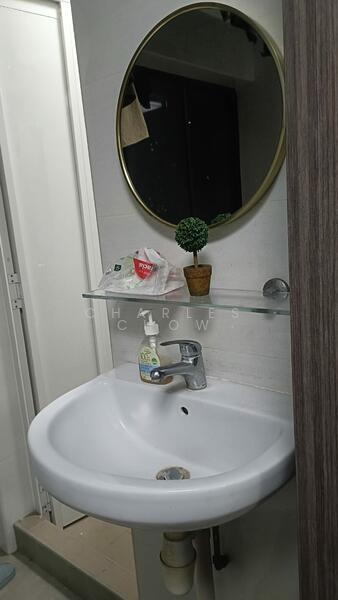 324 Clementi Avenue 5, 324 Clementi Avenue 5, Room Rental, 120 sqft, HDB Flat For Rent, by Charles Chow, 60214407 - Bathroom - PropertyGuru.com.sg