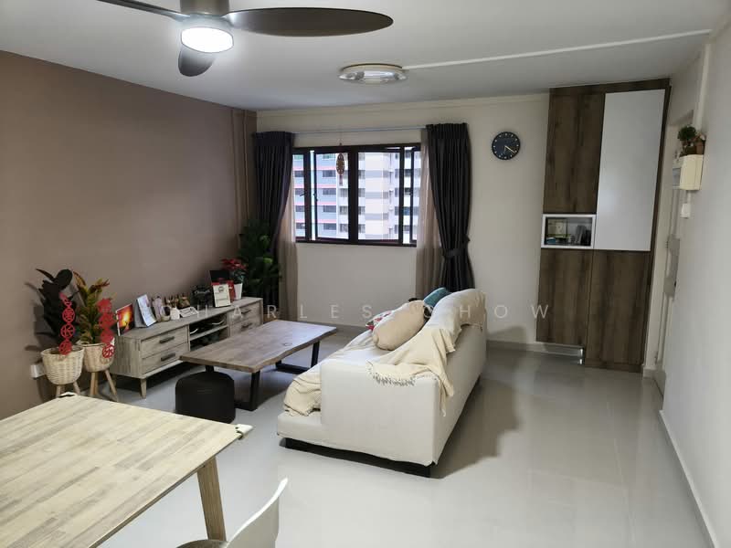 324 Clementi Avenue 5, 324 Clementi Avenue 5, Room Rental, 120 sqft, HDB Flat For Rent, by Charles Chow, 60214407 - Living Room - PropertyGuru.com.sg