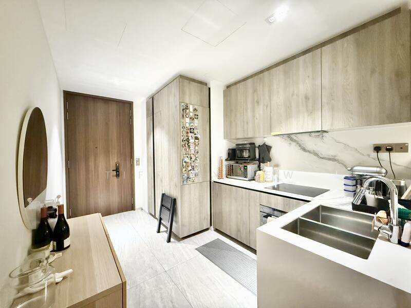 Leedon Green Condominium For Sale at S$ 2,280,000 | PropertyGuru Singapore - Kitchen