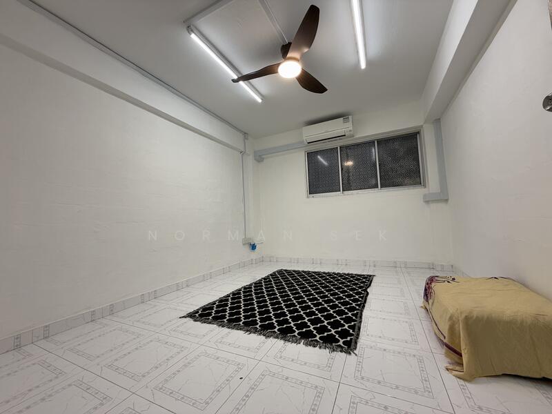 1 Changi Village Road, , 1,420 sqft, Food & Beverage For Sale, by Norman Sek, 60214517 - Living Room - CommercialGuru.com.sg