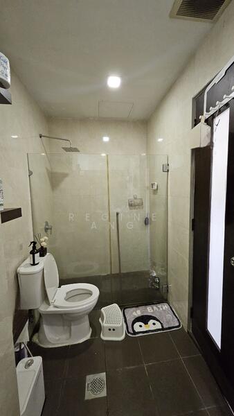 Junior Mastet Bathroom