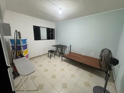 For Rent - 208 Boon Lay Place