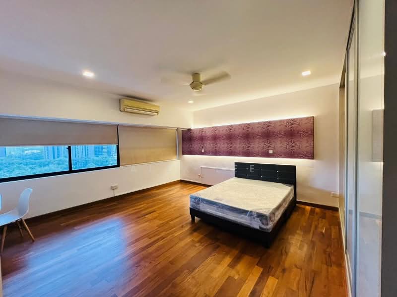 Townhouse Apartments Condominium For Sale at S$ 3,200,000 | PropertyGuru Singapore