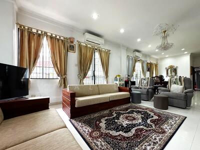 For Sale - Sembawang Hills Estate Charming 2.5 Sty Semi-D ❤️ 1km CHIJ St Nicholas Girls Sch Walk to MRT