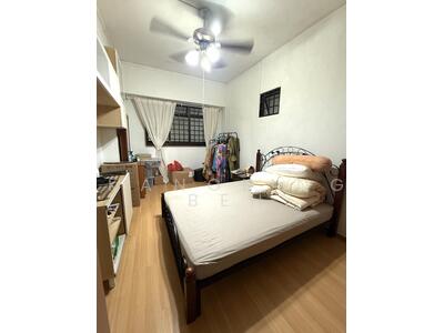 For Rent - 325 Sembawang Crescent