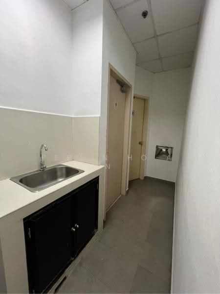 Tung Ann Assn Building, 141 Cecil Street, Boat Quay / Raffles Place / Marina, 1,270 sqft, Office For Rent, by Perlin Ho A N, 60215348 - CommercialGuru.com.sg
